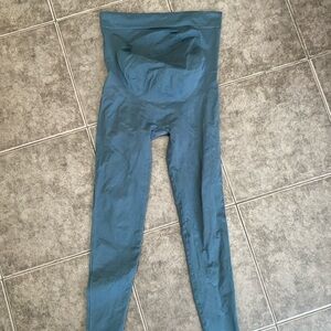 BLANQI Maternity Teal Textured Leggings